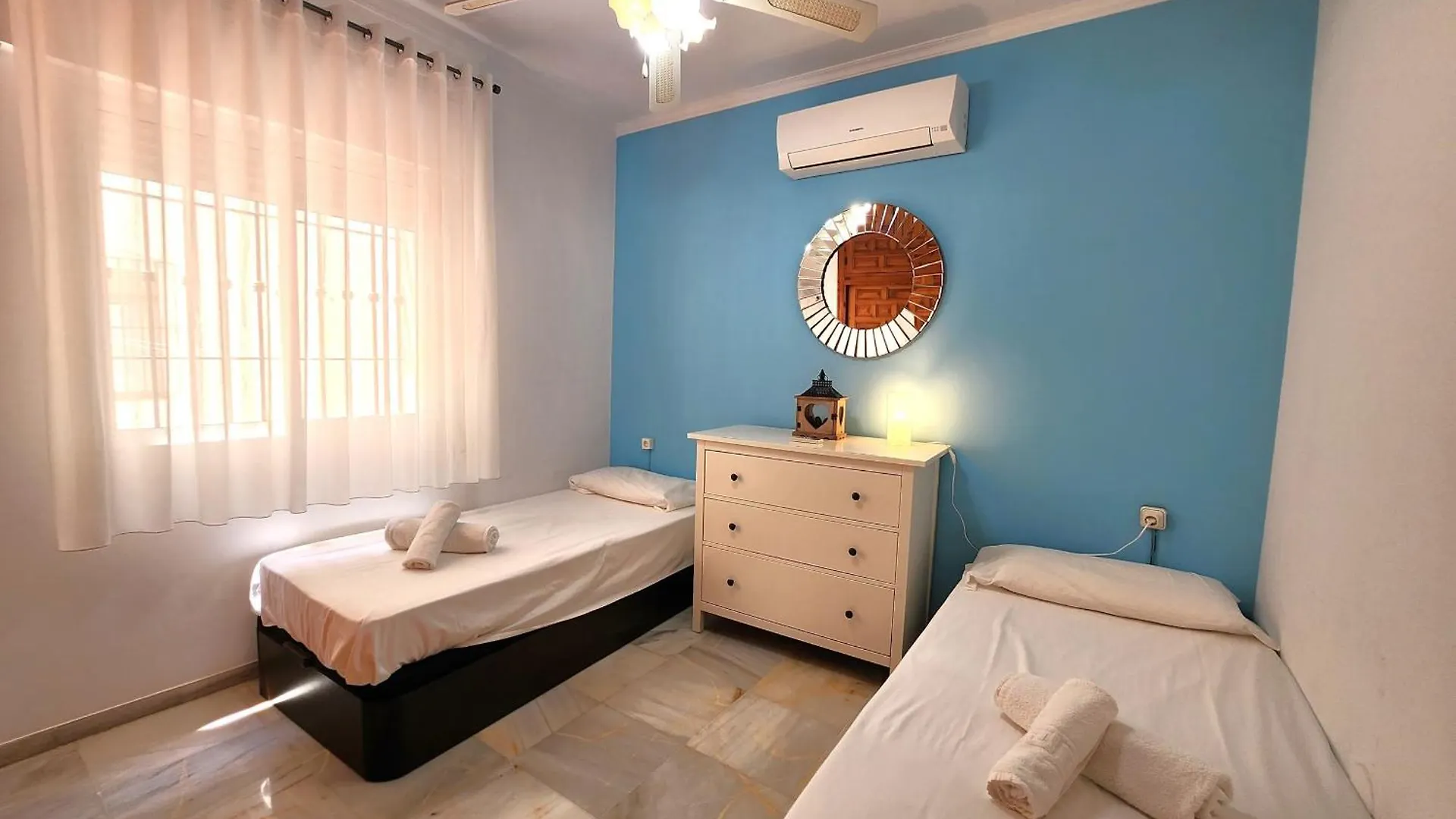 R1352 Pinomar D Villa Nerja Spain